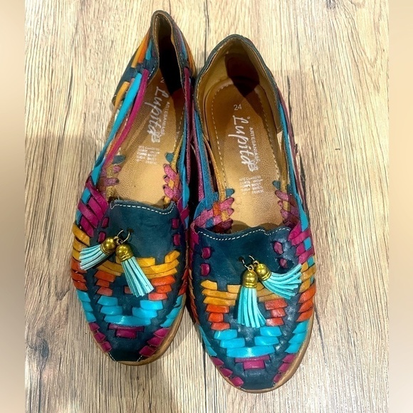 lupitas Shoes - colorful huaraches size 7